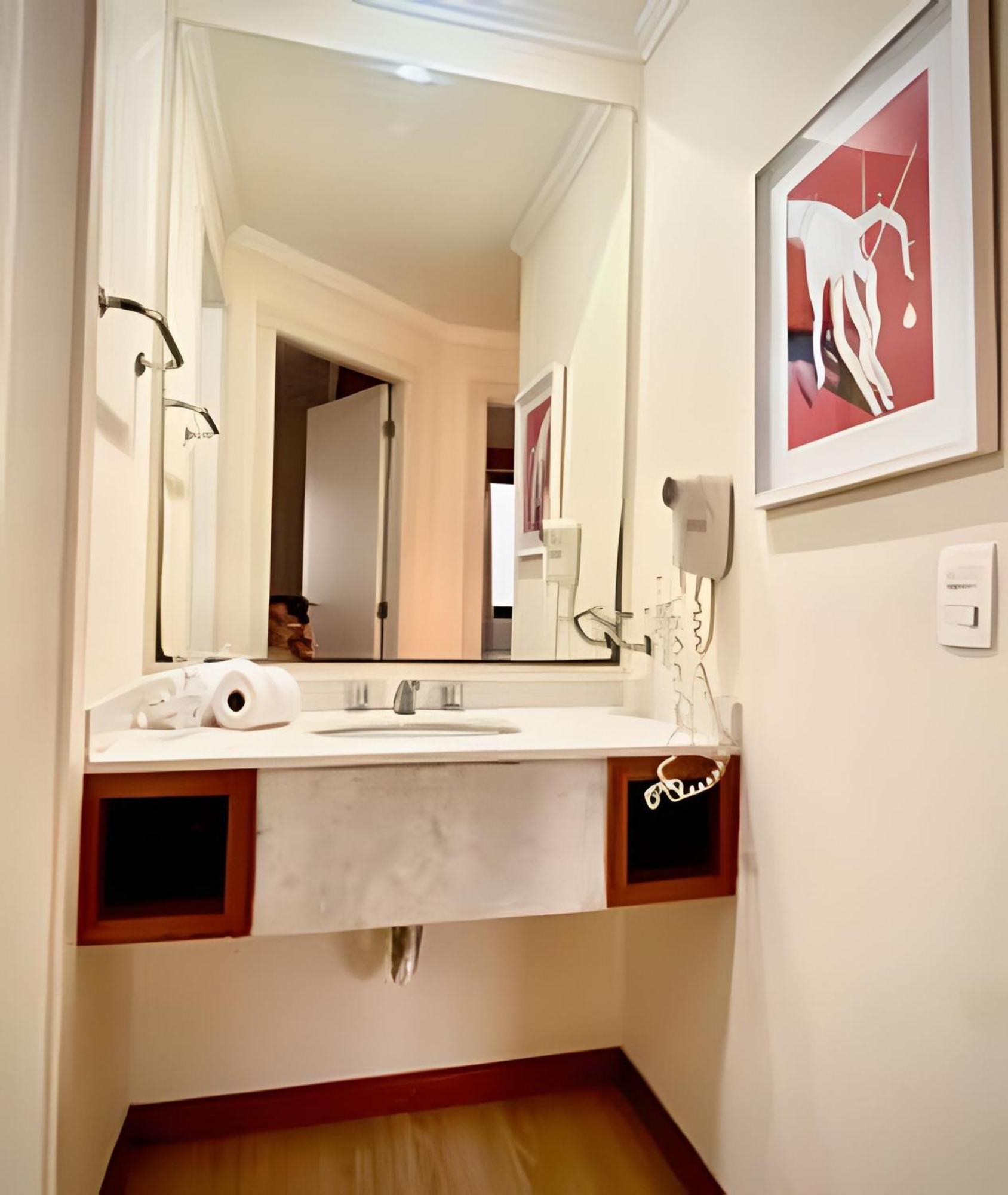 Apartamento Olimpia 2dorm Ac Wifi Vaga